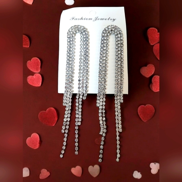 NWT Rhinestone Dangle Earrings - Picture 2 of 3